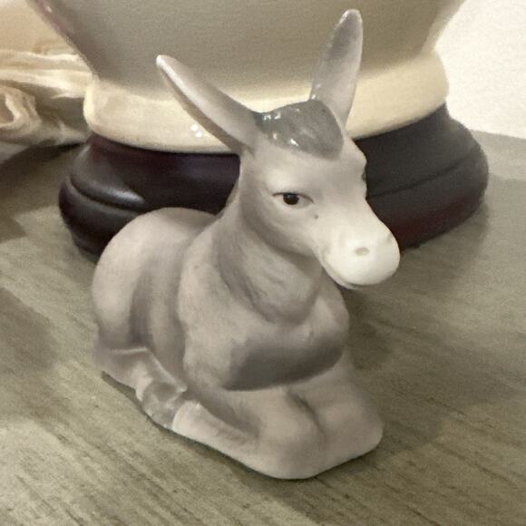 Vintage Lefton 00332 The Christopher Collection Donkey Replacement Nativity - Picture 1 of 15